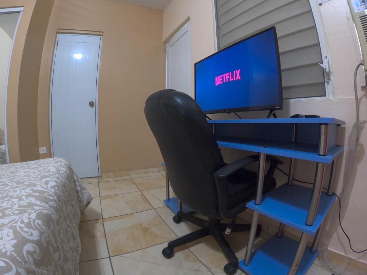 Wifi, Workspace , Perfect Location & Parking Ponce Buitenkant foto
